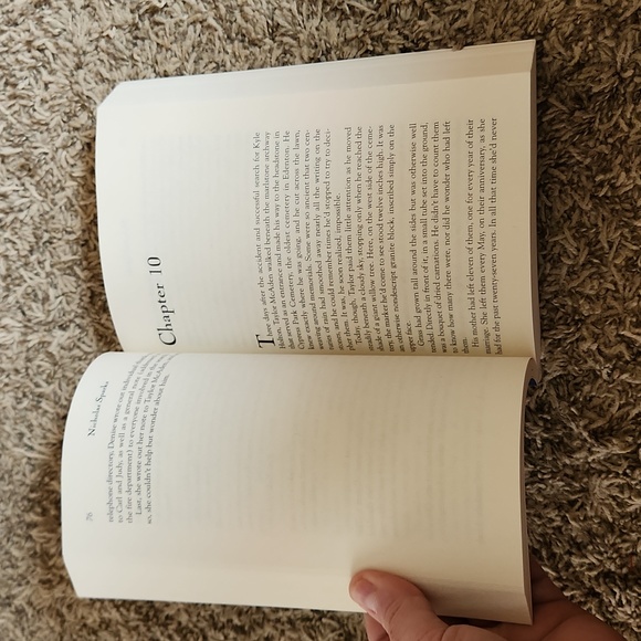 The Rescue Paperback Book by Nicholas Sparks - Picture 4 of 5